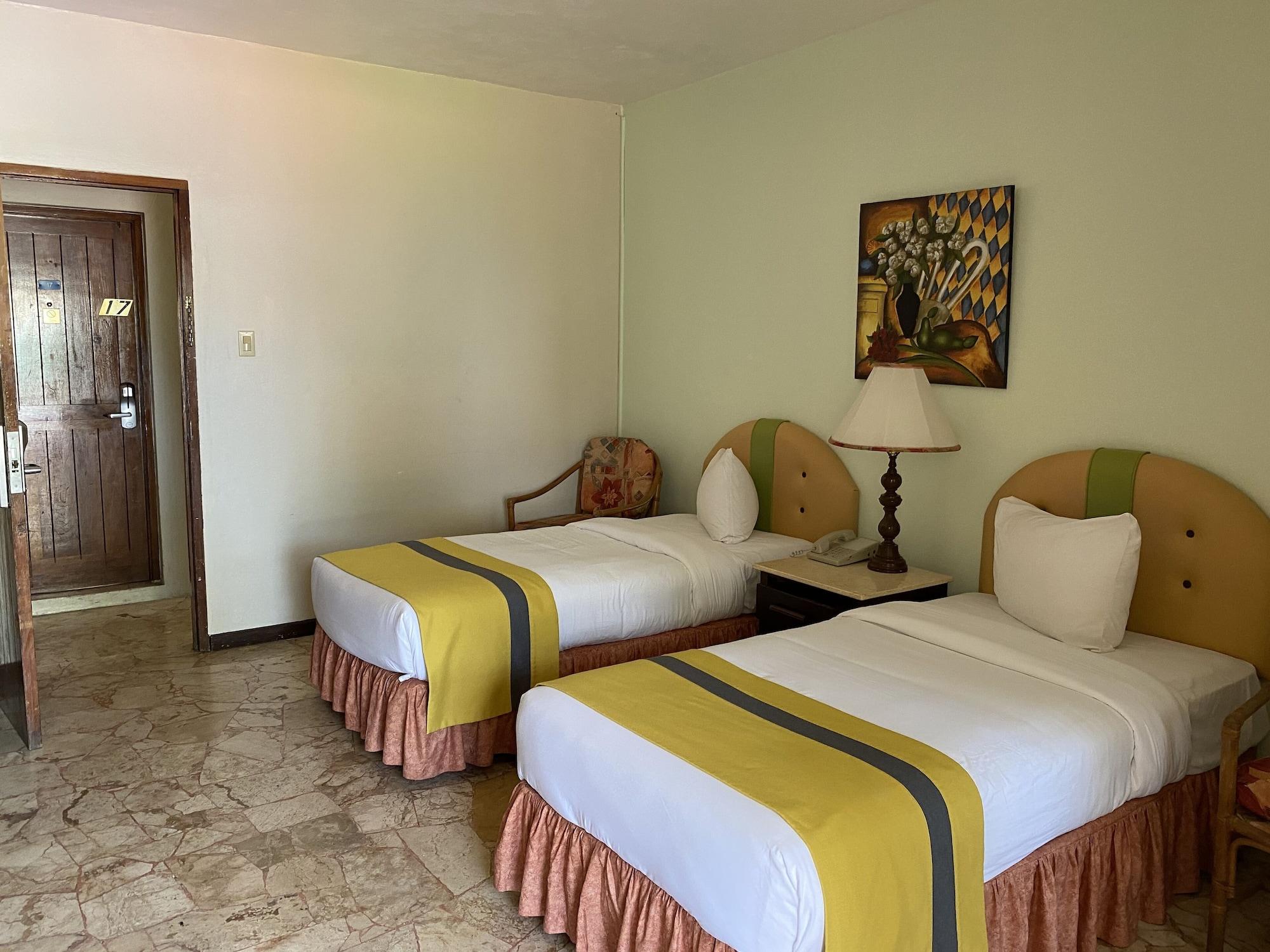 Toby'S Resort Montego Bay Buitenkant foto